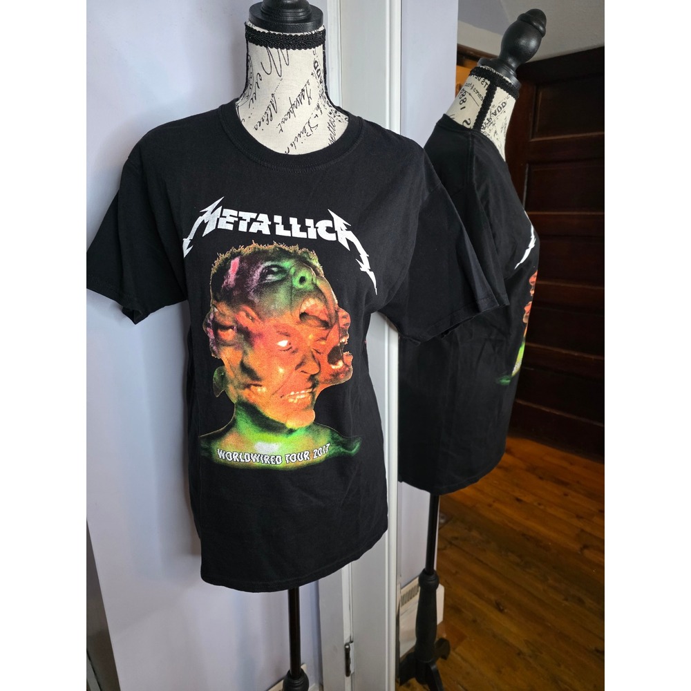 Metallica WorldWired Tour 2017 T Shirt Mens Medium Black Hardwired Album Graphic